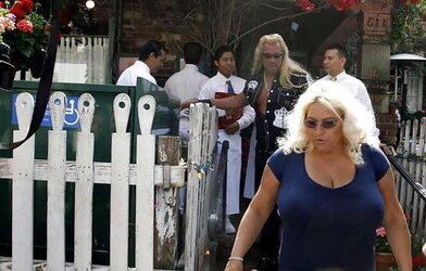 Fabulous big-titted plumper beth chapman