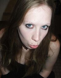 GORGEOUS AND INSANE GOTHIC NYMPH