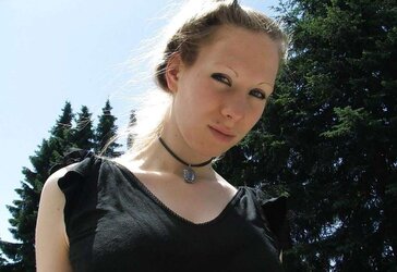 GORGEOUS AND INSANE GOTHIC NYMPH