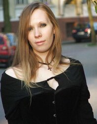 GORGEOUS AND INSANE GOTHIC NYMPH