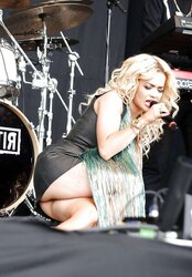Uber-Sexy Celebrity Upskirts