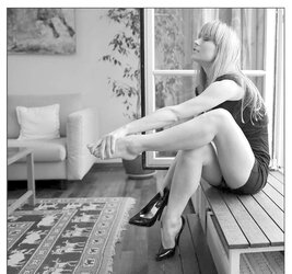 UPSKIRT AND HANDSOME PICTURES