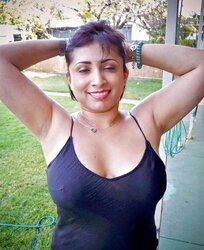 Unknown NRI Super Hot Mummy