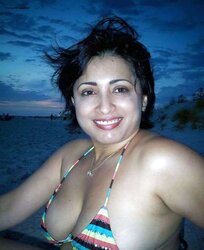 Unknown NRI Super Hot Mummy