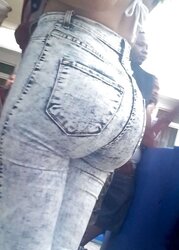Extraordinaire Small Bouncy CULO Latina Stunner! VOYEUR CANDIDS