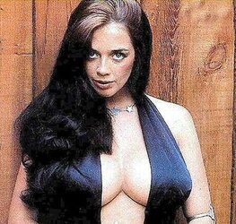 Raven De La CROIX