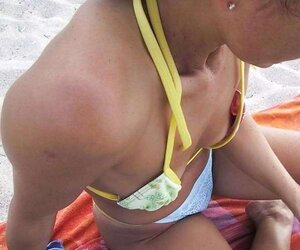 Fabulous Nipslip 8 by Voyeur TROC