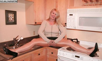 Natashasnylons