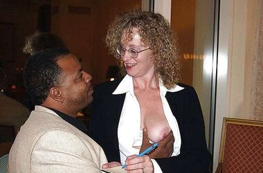 BIG BLACK COCK 3SOMES WITH A SPLENDID MUMMY FLEDGLING