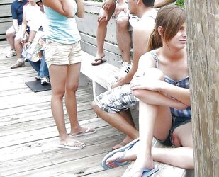 Upskirt stunners more fanny flashers.. :)