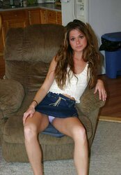 Upskirt stunners more fanny flashers.. :)
