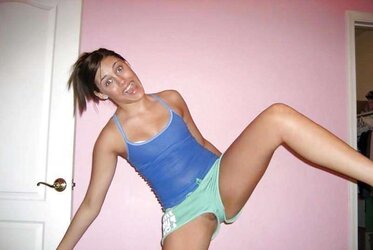 Upskirt stunners more fanny flashers.. :)