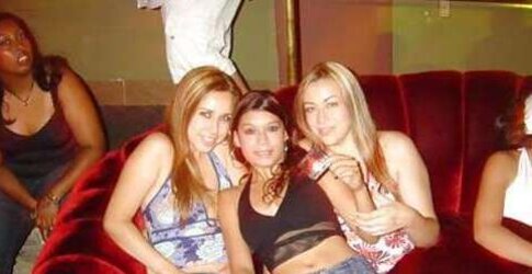 Upskirt stunners more fanny flashers.. :)