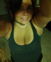 Ayleen mi rica novia en tanga desnuda