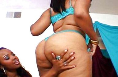 Sistas Gots Dat Azz