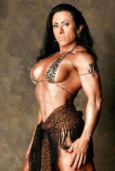 MUSCLE HOTTY-MONICA MARTIN