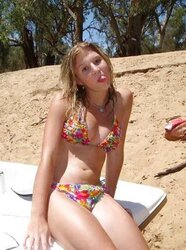 Jiggly stunners