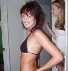 Jiggly stunners