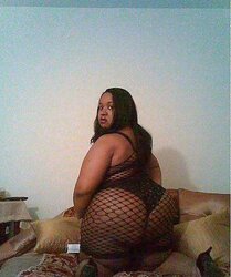 Fabulous dark-hued plumper with a hefty arse bum