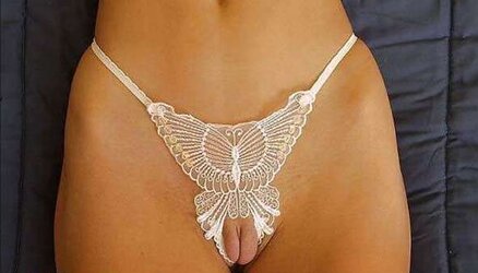 Naked Cameltoe