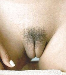 Naked Cameltoe