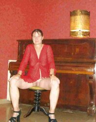 Spunk tart Sophie AKA Corinne from Lyon France part