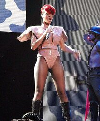 Revealing Rihanna As A Messy Beautiful Fuckslut By twistedworlds