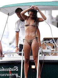 Revealing Rihanna As A Messy Beautiful Fuckslut By twistedworlds