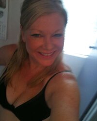 FANTASTIC SUPER-SEXY PLATINUM-BLONDE NEEDS A TRIBUTE