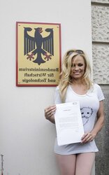 Dumme blondine Wichsvorlage Pamela