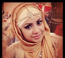 Stunning Hard-On Deepthroating Hijabi