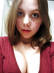Janice 22 With a Super-Cute Honeypot