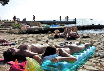Naturist teenagers