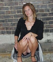 Les salopes ( upskirt )