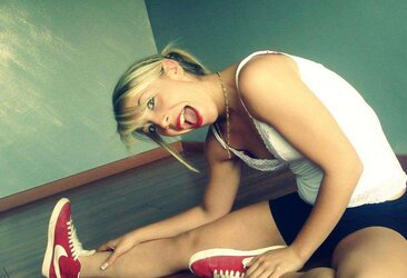Chiara - Ash-Blonde Gymnast Sweetheart