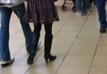 Japanese Candids - Soles on the Street