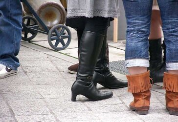 Japanese Candids - Soles on the Street