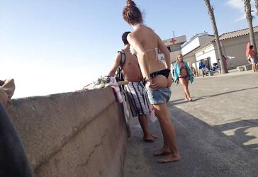 Beach lurker