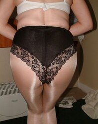 For stockings paramours!