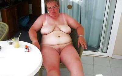 Saggy fun bags 136.