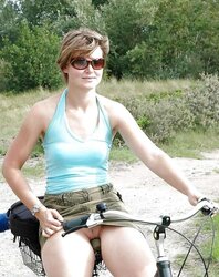 Sport Nude Bike #rec Muff on Bycicle Gall