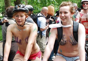 Sport Nude Bike #rec Muff on Bycicle Gall