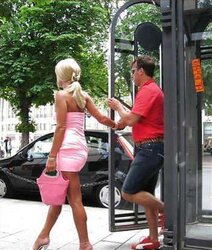 Mature-Upskirt-Woman Barbara