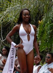 MISS BAHAMAS 2009...SWIMWEAR