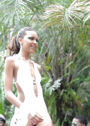 MISS BAHAMAS 2009...SWIMWEAR