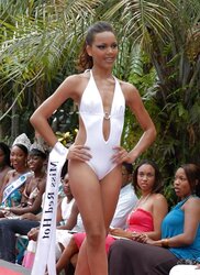 MISS BAHAMAS 2009...SWIMWEAR