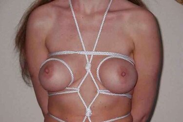 BONDAGE & DISCIPLINE Inexperienced MINGLE by Darkko