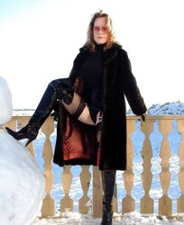 Hotlegs-female stephanie