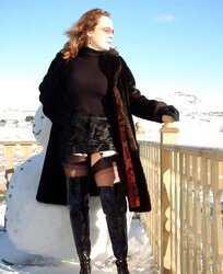 Hotlegs-female stephanie