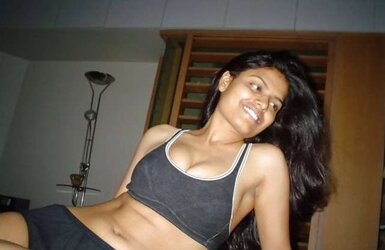 Desi Fabulous Wifey Arpita